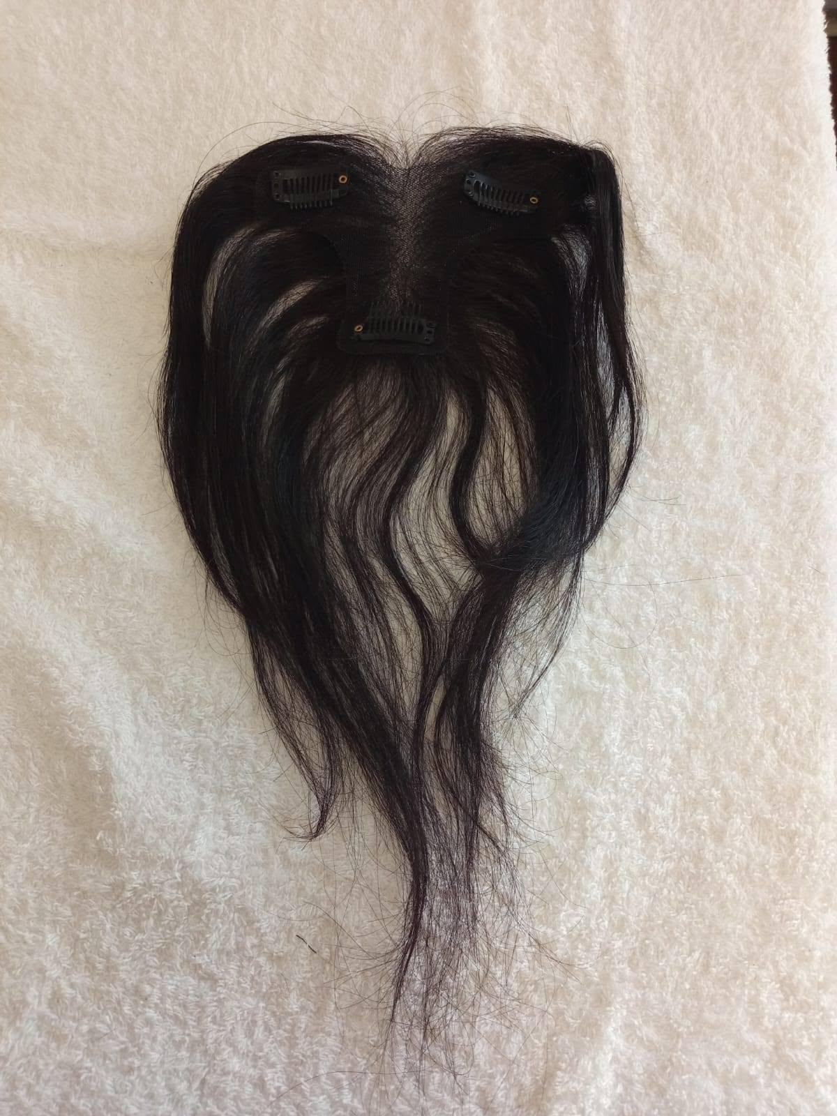 Topper de Cabello 100% Humano Corto Negro - vista frontal con cerquillo