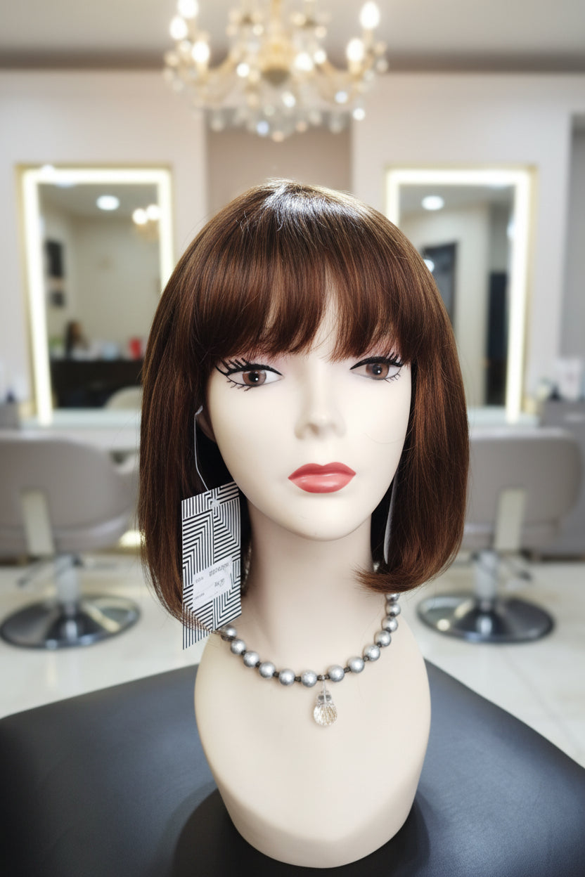 Peluca castaña 100% natural corte Melena Bob con cerquillo