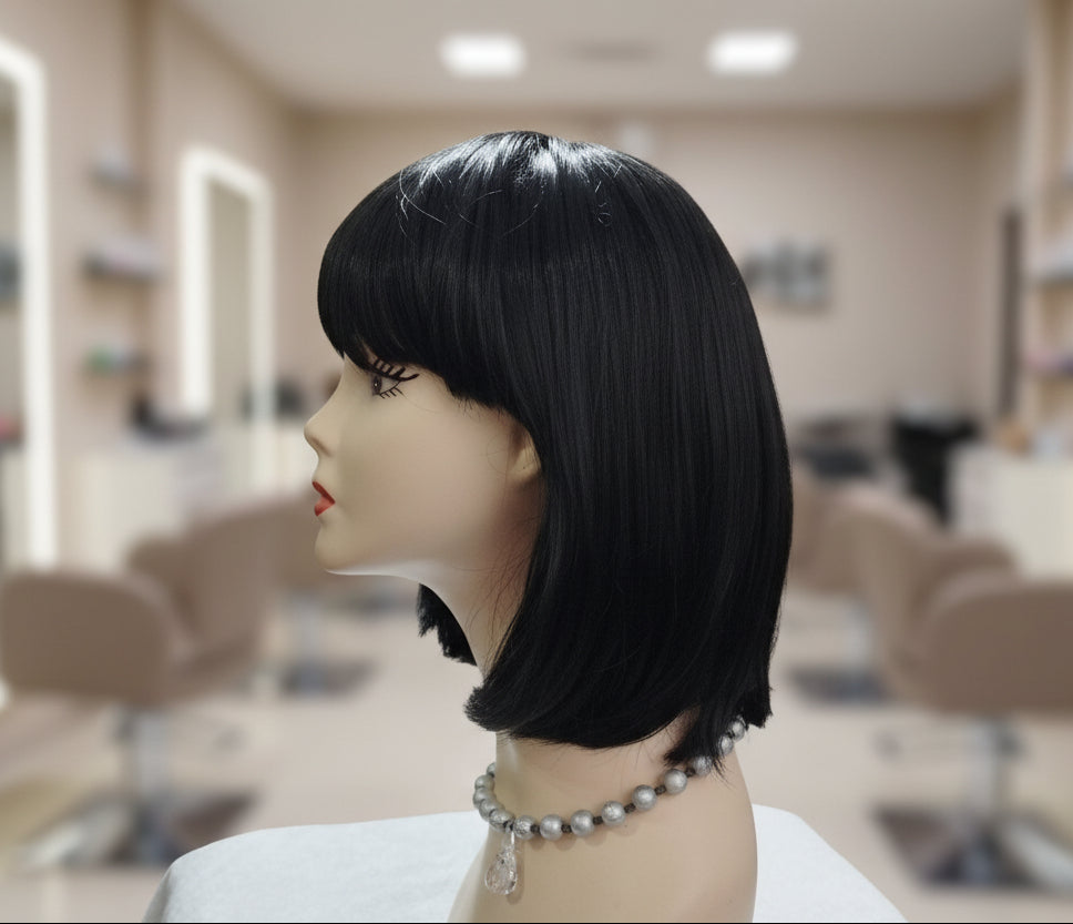 Peluca sintetica negra corte Melena con cerquillo