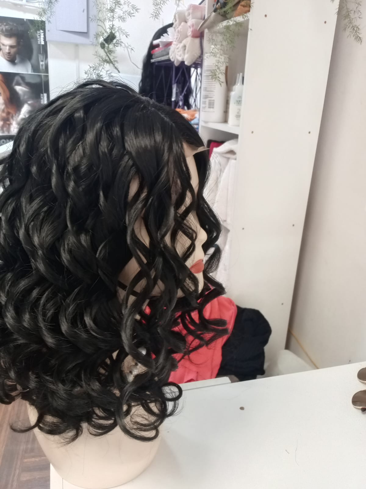 Peluca sintética Lace front 50 cm ondulada