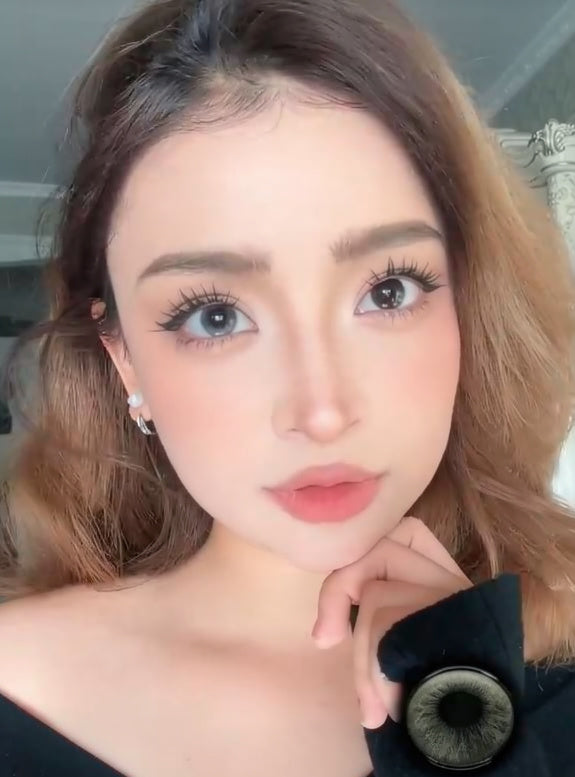 Gloomt Gray