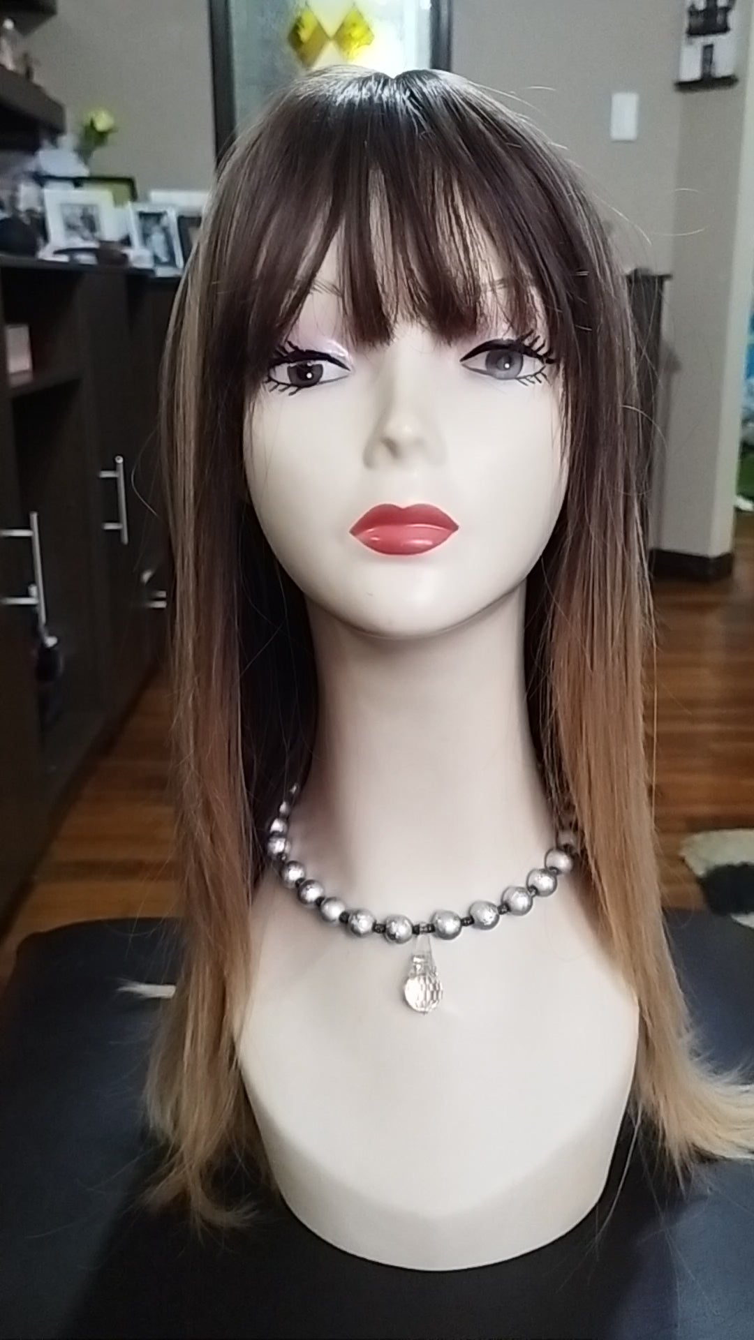 Peluca sintetica lacia efecto Balayage 50 cm