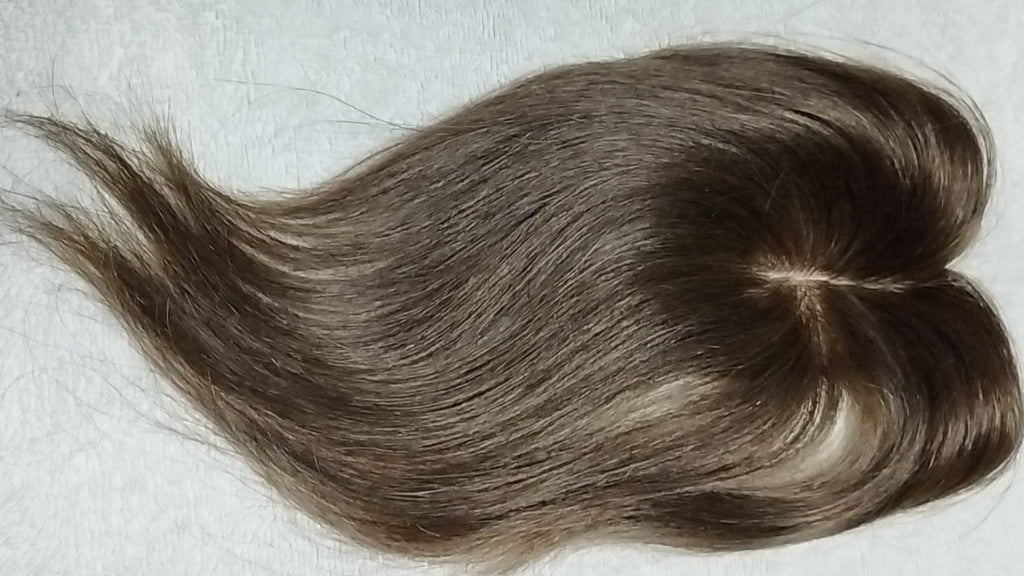 Topper 100% natural color castaño oscuro mediano